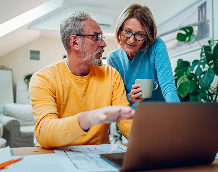 couple looking at the computer